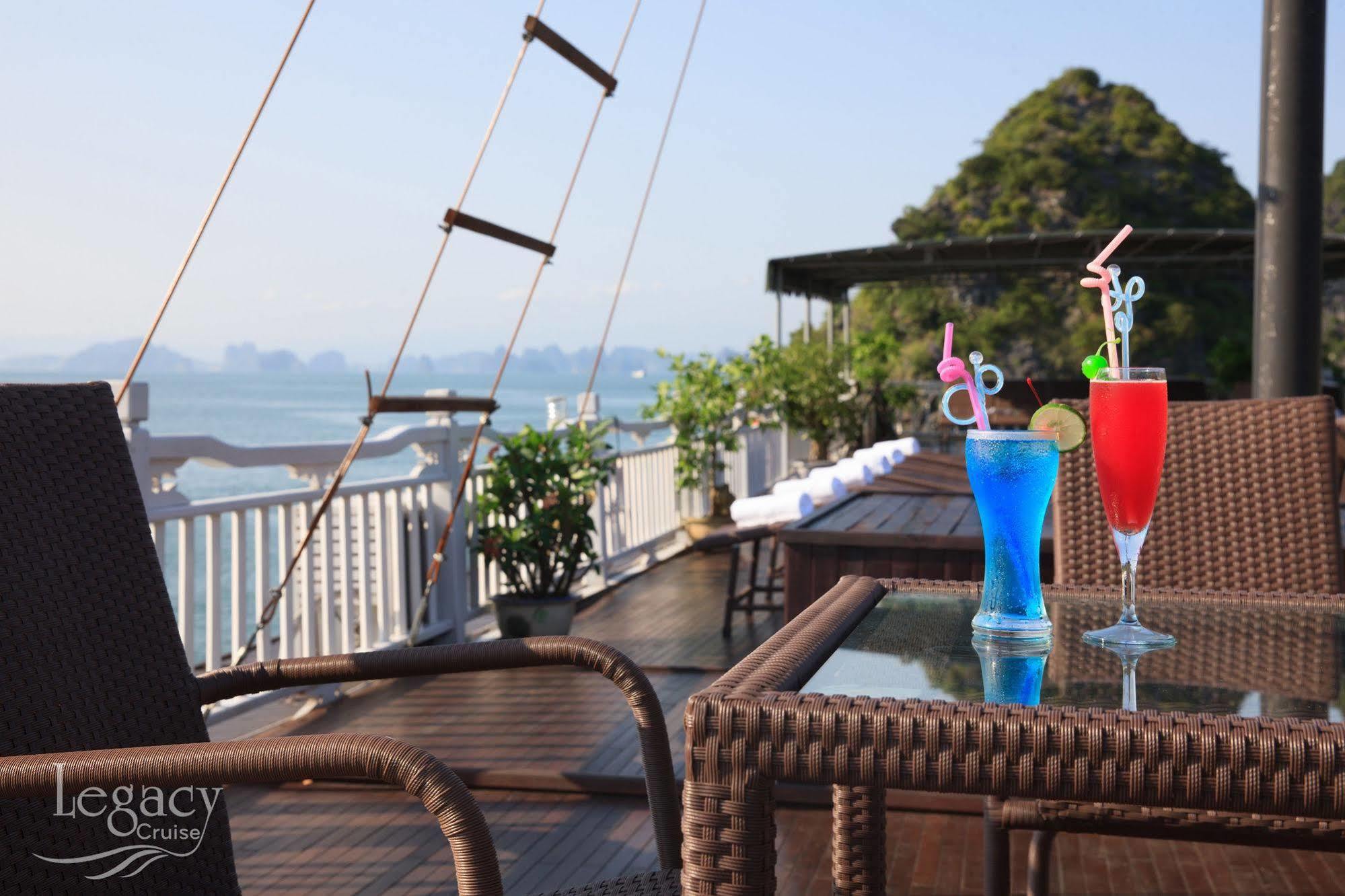 Legacy Cruise Hotel Ha Long Exterior photo