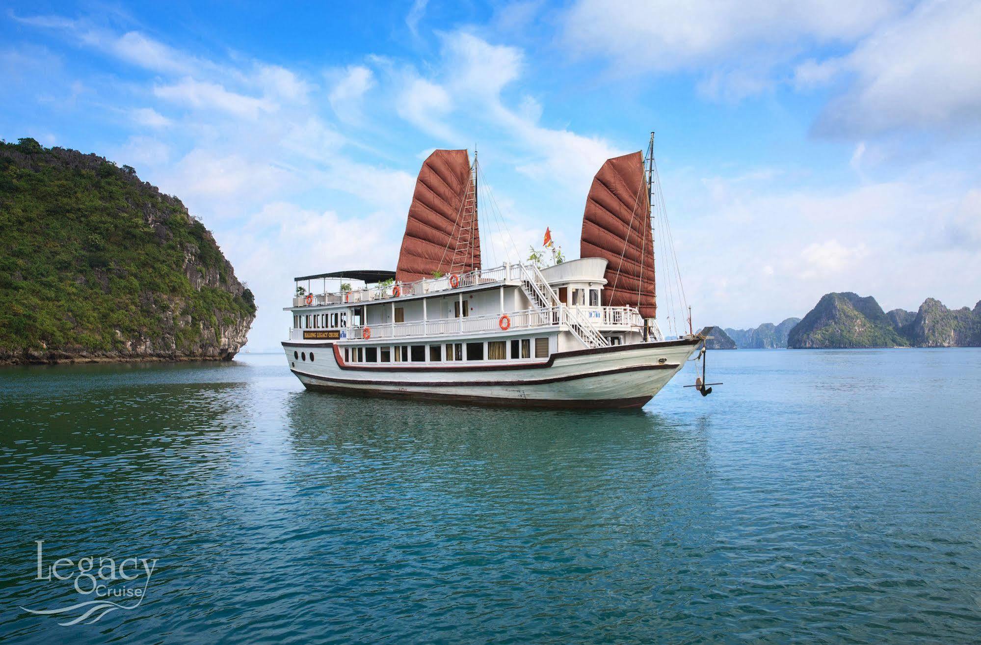 Legacy Cruise Hotel Ha Long Exterior photo