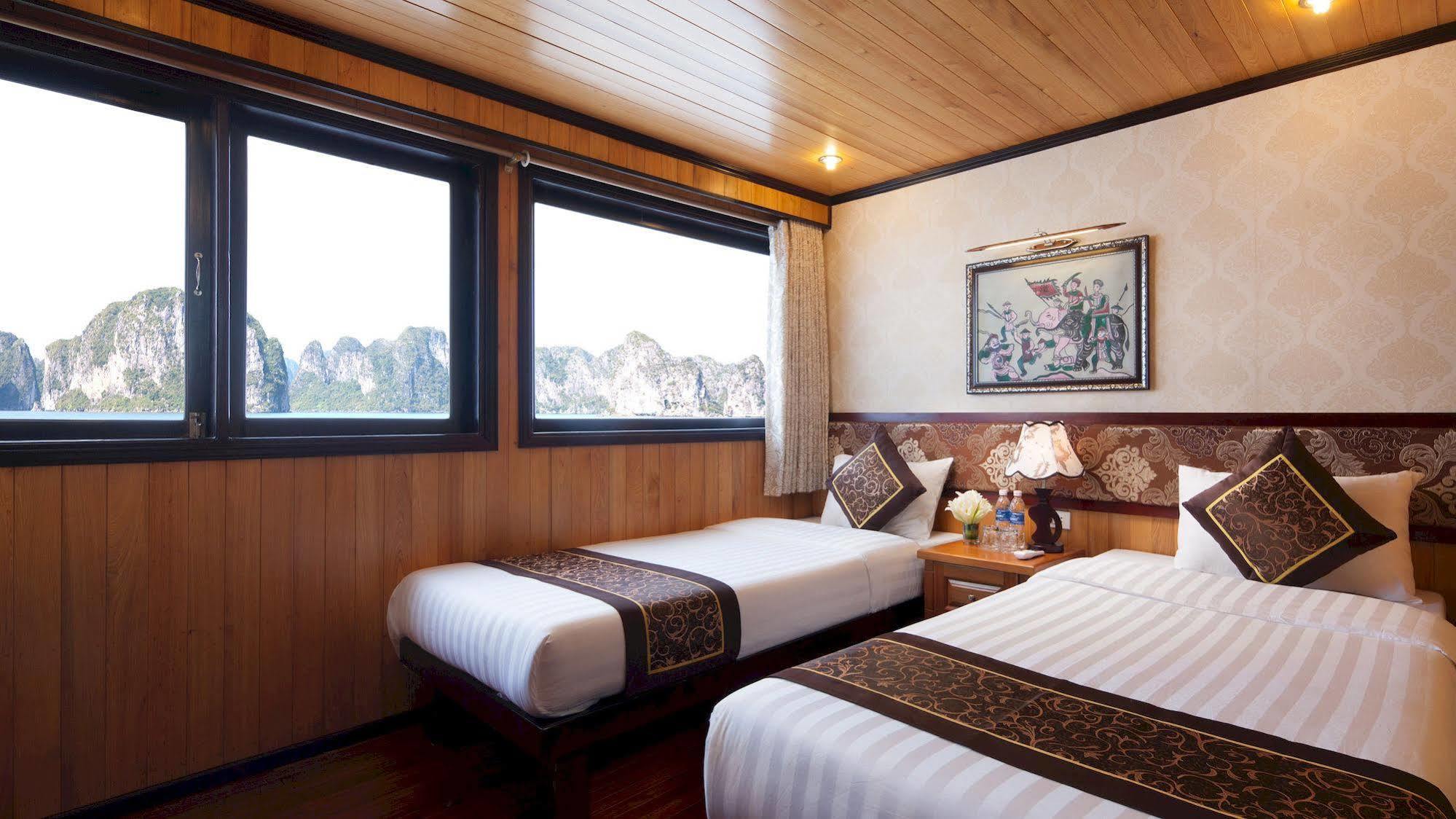 Legacy Cruise Hotel Ha Long Exterior photo