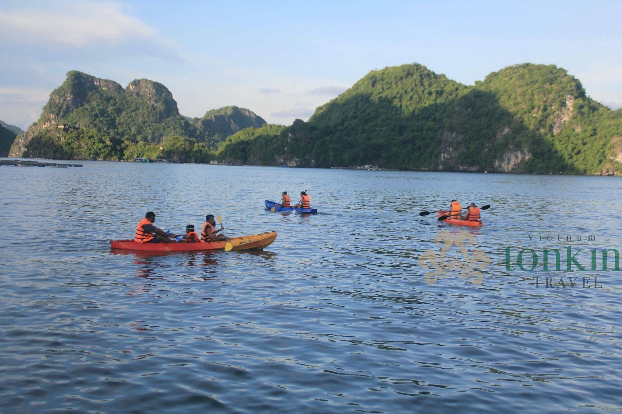 Legacy Cruise Hotel Ha Long Exterior photo